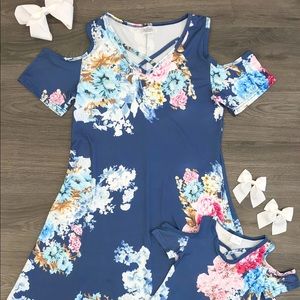 Open shoulder floral midi maxi dress